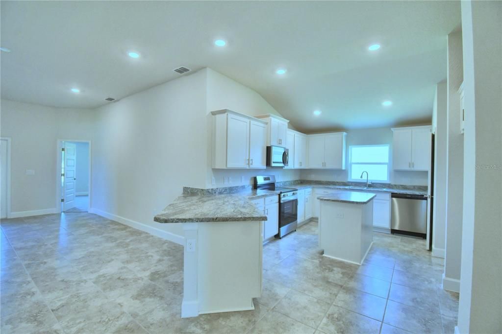 For Sale: $386,366 (4 beds, 3 baths, 2200 Square Feet)