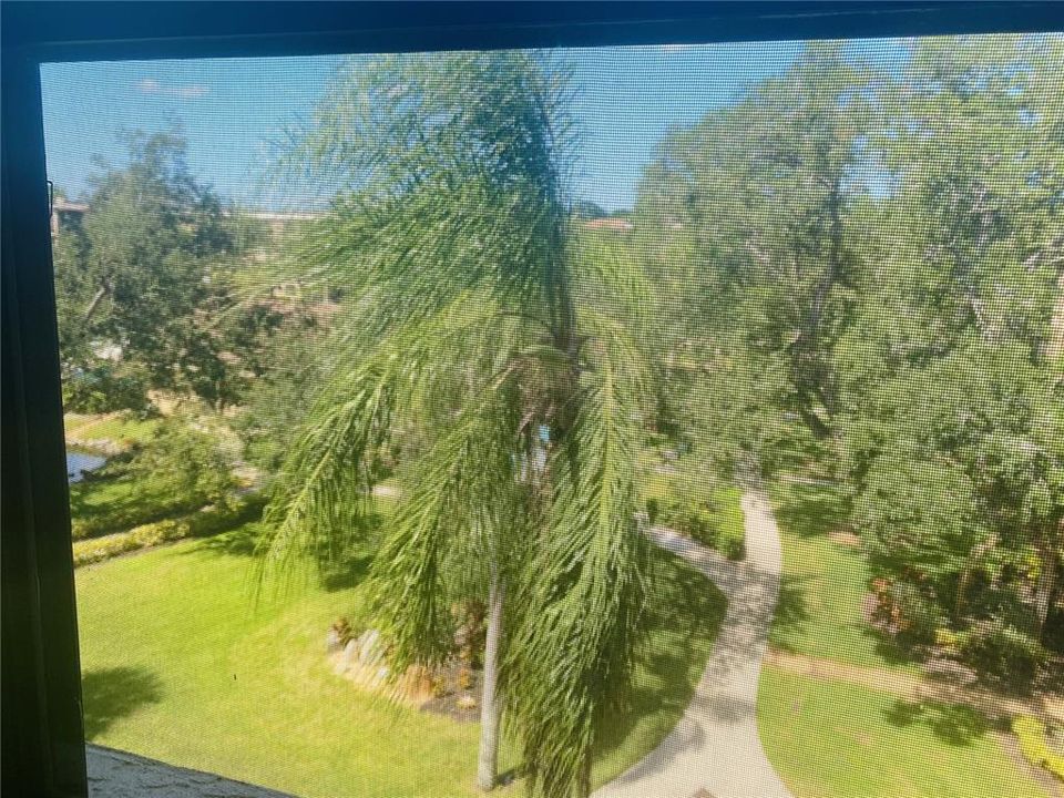 For Rent: $1,450 (2 beds, 2 baths, 1001 Square Feet)