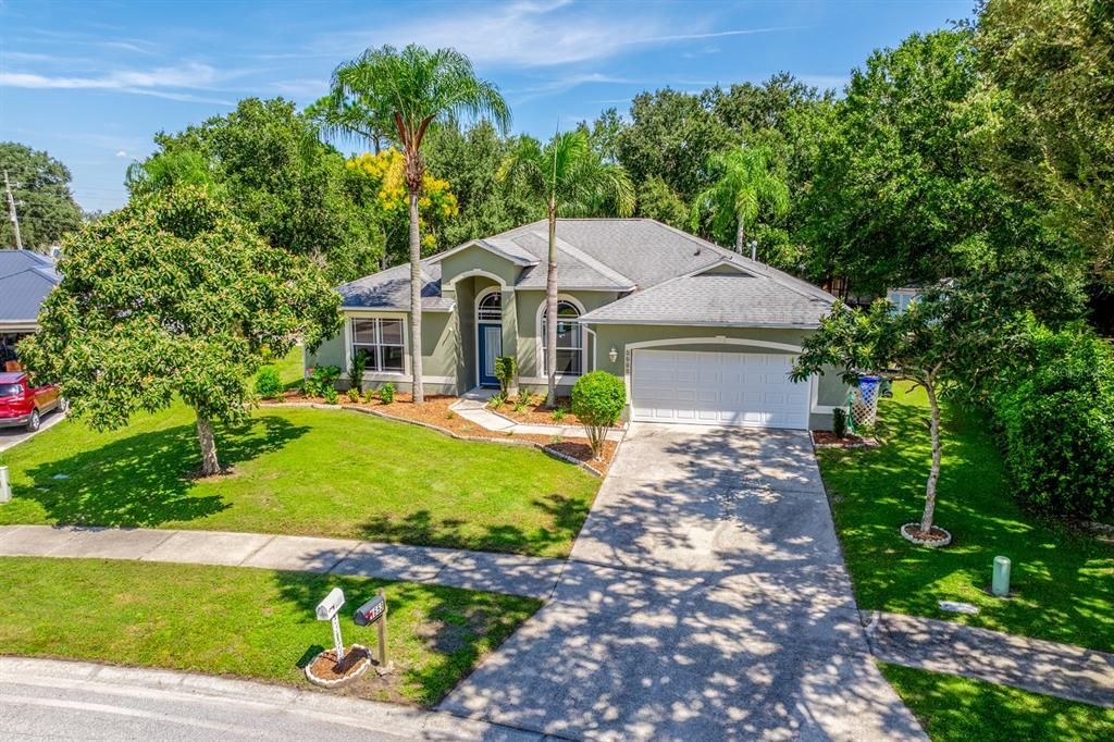 For Sale: $415,000 (5 beds, 2 baths, 2130 Square Feet)