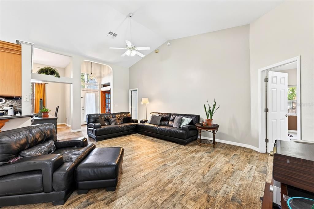 For Sale: $415,000 (5 beds, 2 baths, 2130 Square Feet)