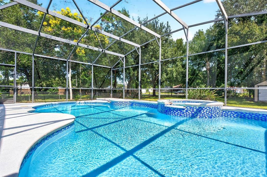 For Sale: $415,000 (5 beds, 2 baths, 2130 Square Feet)