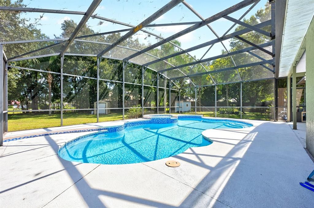 For Sale: $415,000 (5 beds, 2 baths, 2130 Square Feet)