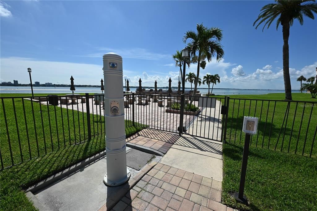 For Sale: $639,000 (2 beds, 2 baths, 1260 Square Feet)