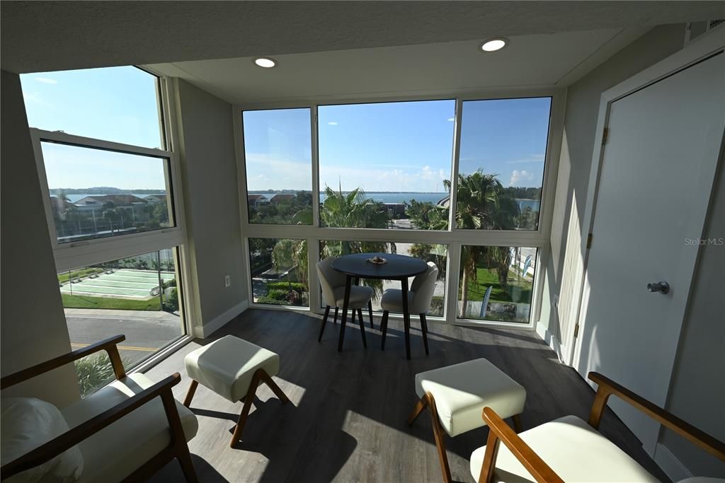 For Sale: $639,000 (2 beds, 2 baths, 1260 Square Feet)