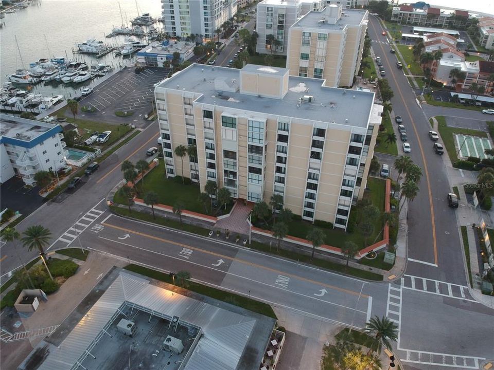 For Sale: $639,000 (2 beds, 2 baths, 1260 Square Feet)