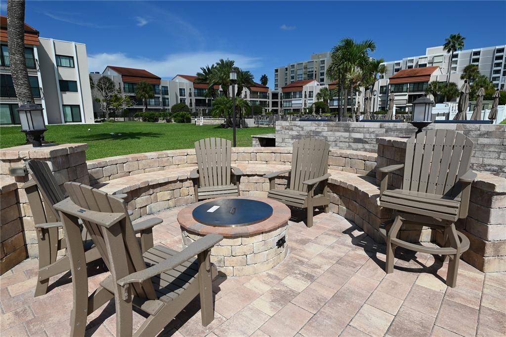 For Sale: $639,000 (2 beds, 2 baths, 1260 Square Feet)