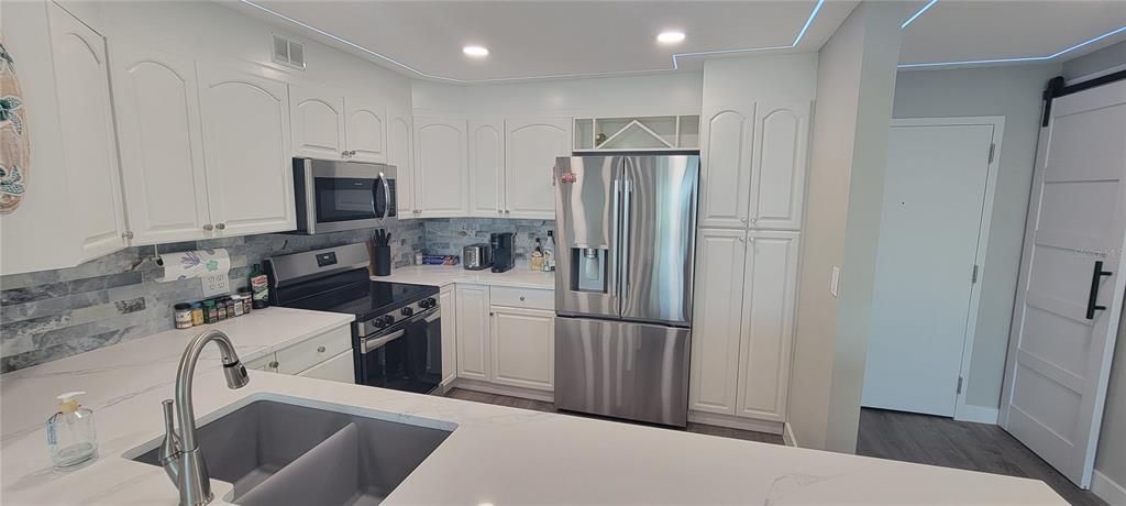 For Sale: $639,000 (2 beds, 2 baths, 1260 Square Feet)
