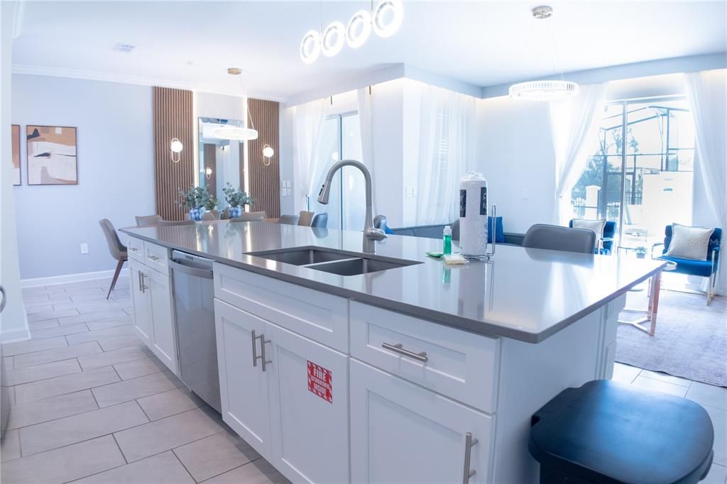 For Rent: $3,200 (4 beds, 3 baths, 1902 Square Feet)
