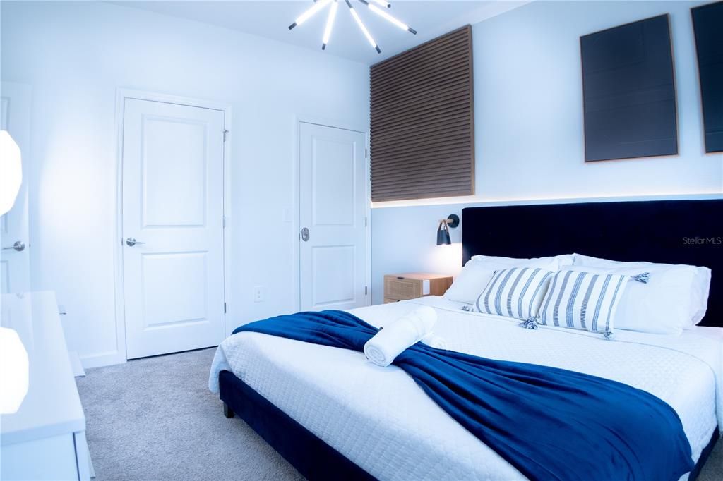 For Rent: $3,200 (4 beds, 3 baths, 1902 Square Feet)