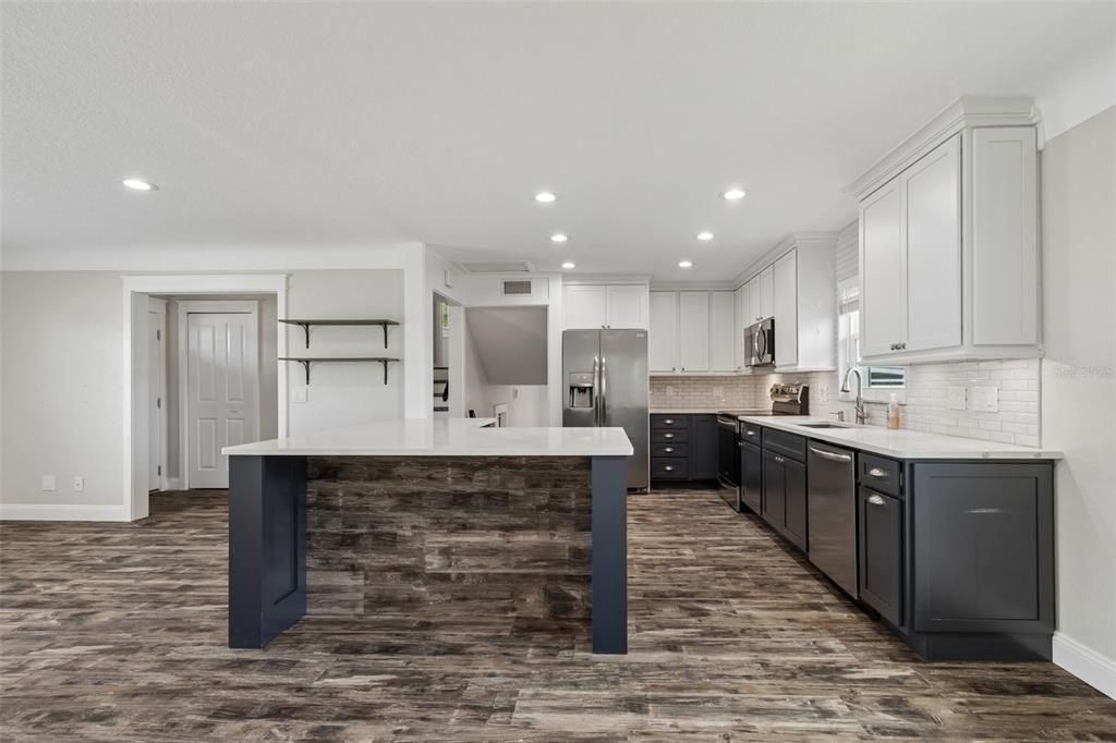 For Rent: $3,500 (3 beds, 2 baths, 1703 Square Feet)