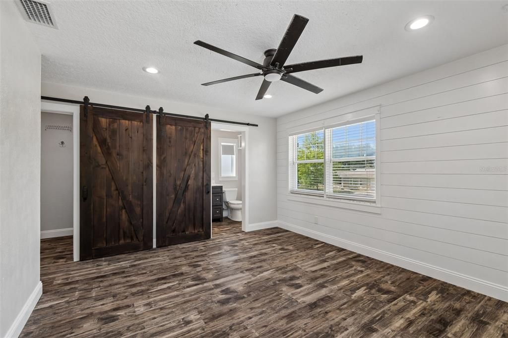 For Rent: $3,500 (3 beds, 2 baths, 1703 Square Feet)