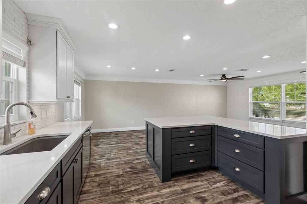For Rent: $3,500 (3 beds, 2 baths, 1703 Square Feet)