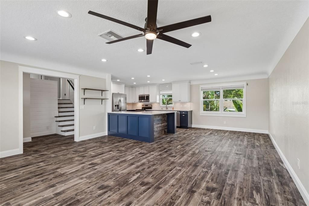 For Rent: $3,500 (3 beds, 2 baths, 1703 Square Feet)