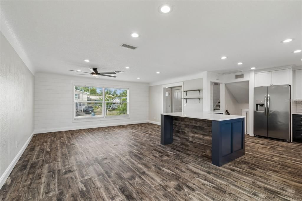 For Rent: $3,500 (3 beds, 2 baths, 1703 Square Feet)