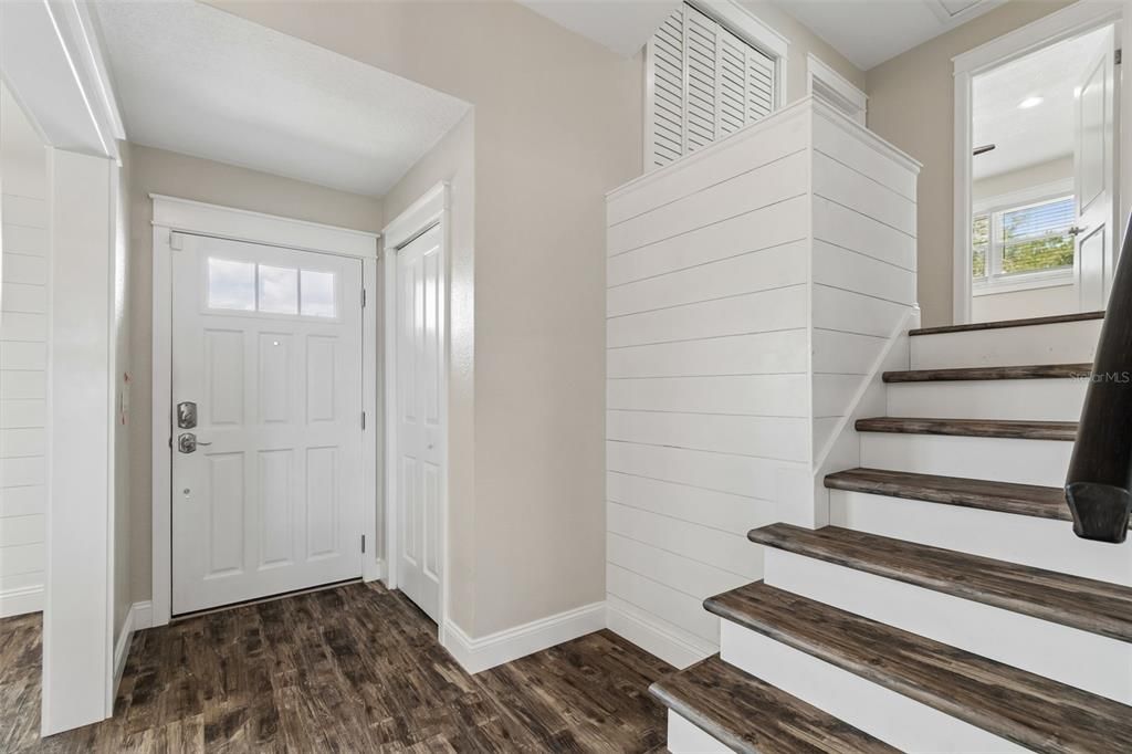 For Rent: $3,500 (3 beds, 2 baths, 1703 Square Feet)