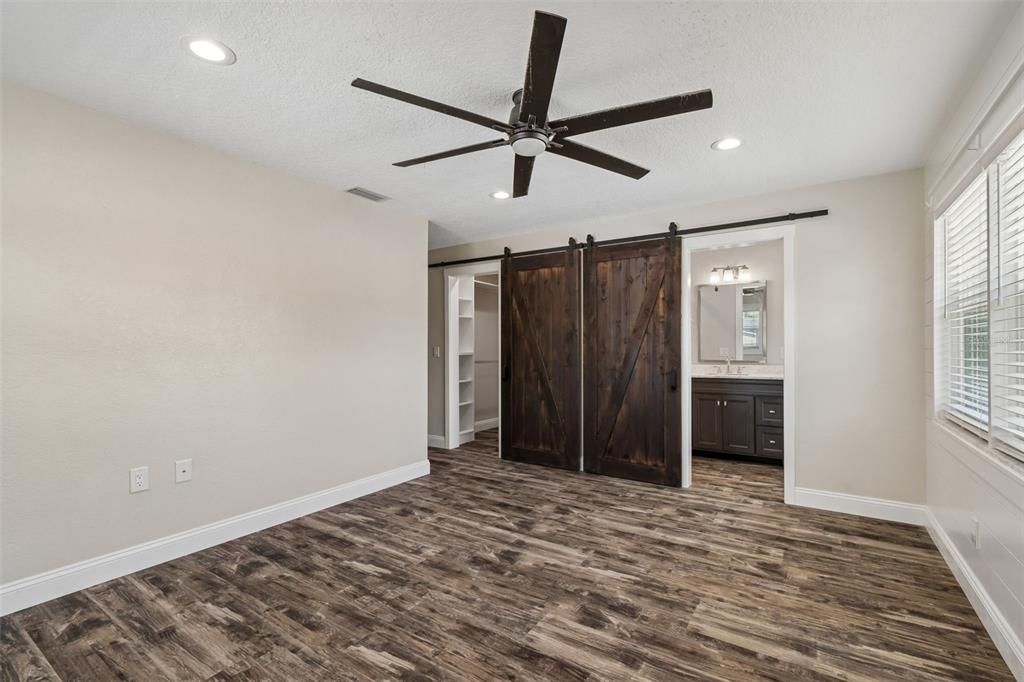 For Rent: $3,500 (3 beds, 2 baths, 1703 Square Feet)