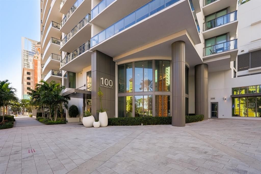 For Rent: $9,000 (2 beds, 2 baths, 1431 Square Feet)