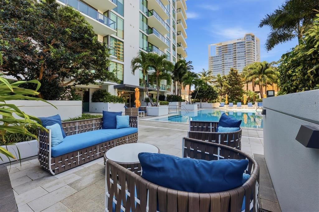 For Rent: $9,000 (2 beds, 2 baths, 1431 Square Feet)