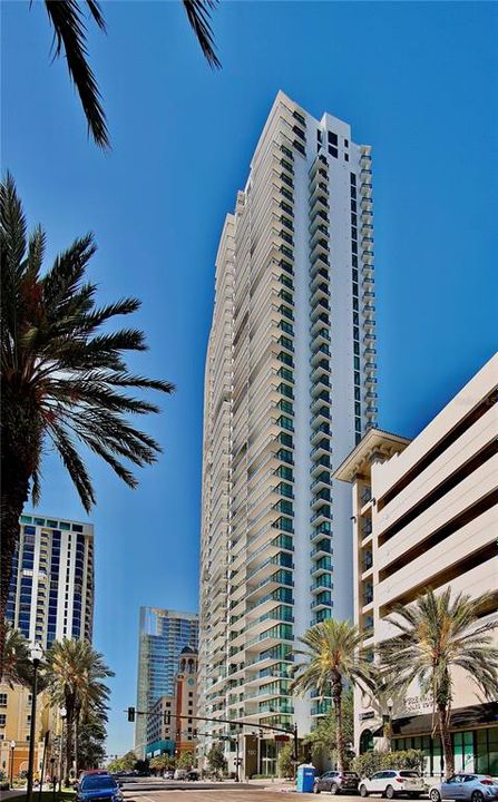 For Rent: $9,000 (2 beds, 2 baths, 1431 Square Feet)