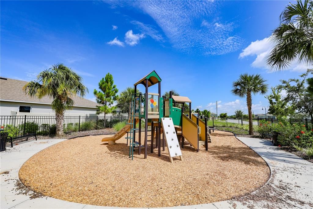 For Rent: $2,200 (4 beds, 2 baths, 1846 Square Feet)