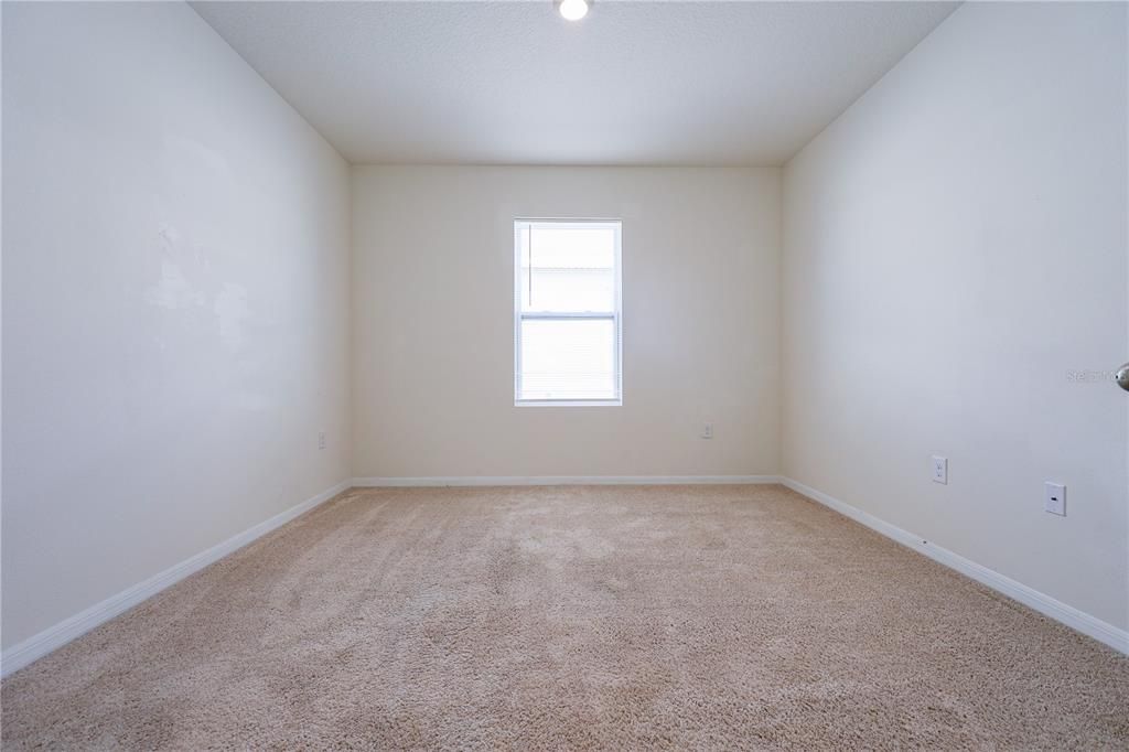 For Rent: $2,200 (4 beds, 2 baths, 1846 Square Feet)