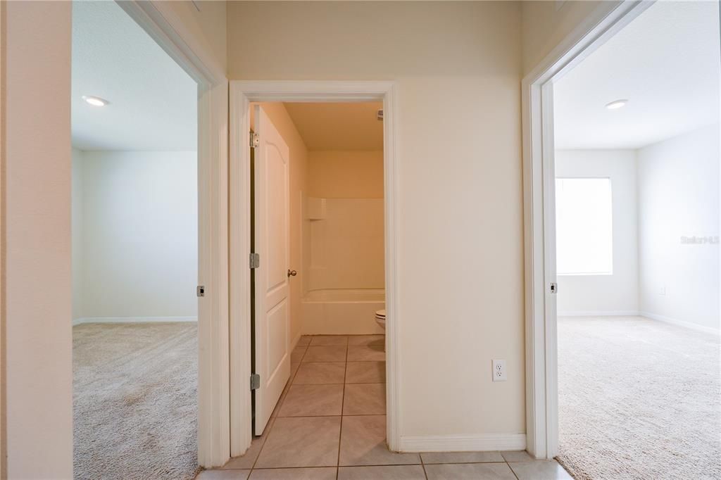For Rent: $2,200 (4 beds, 2 baths, 1846 Square Feet)
