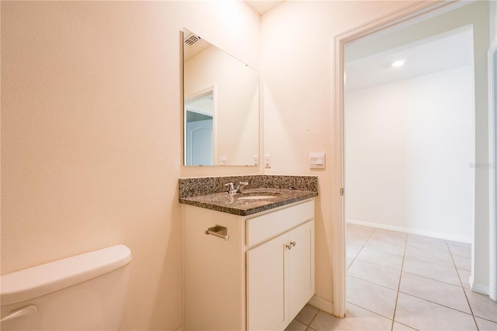 For Rent: $2,200 (4 beds, 2 baths, 1846 Square Feet)