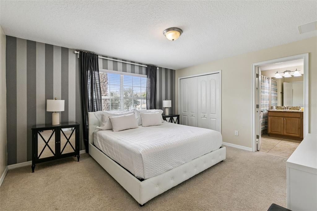 For Sale: $434,900 (4 beds, 3 baths, 1914 Square Feet)