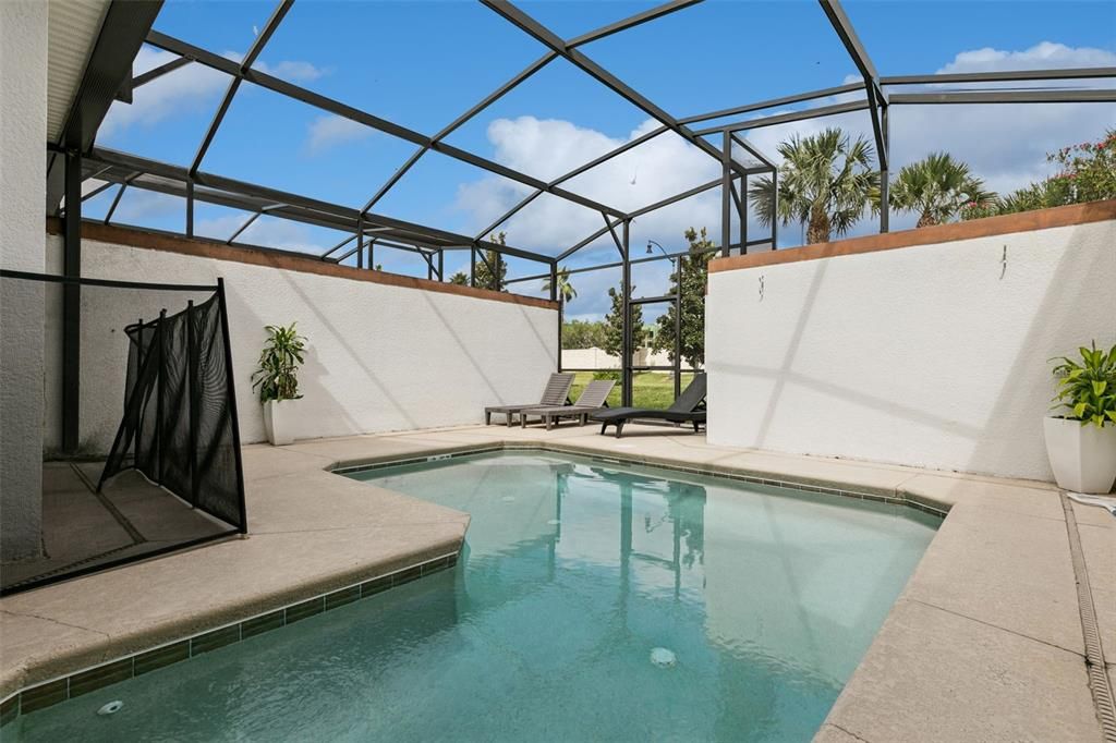 For Sale: $434,900 (4 beds, 3 baths, 1914 Square Feet)