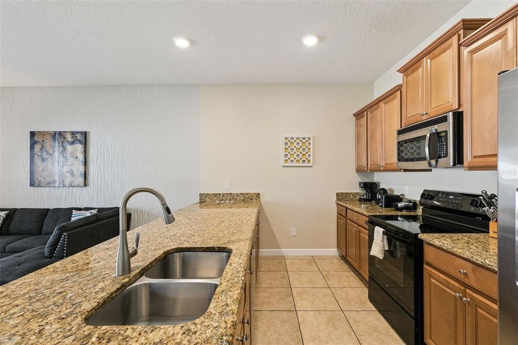 For Sale: $434,900 (4 beds, 3 baths, 1914 Square Feet)