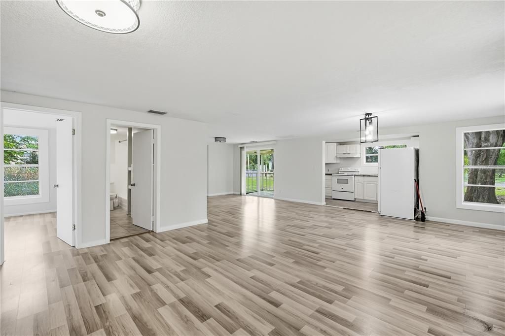 В аренду: $2,195 (3 спален, 2 ванн, 1610 Квадратных фут)