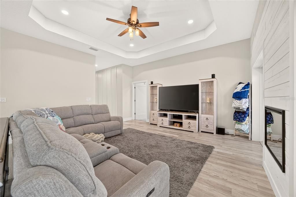 For Sale: $659,900 (4 beds, 3 baths, 2779 Square Feet)