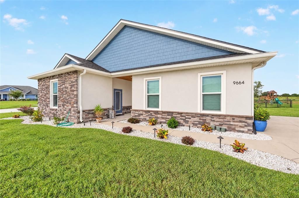 For Sale: $659,900 (4 beds, 3 baths, 2779 Square Feet)