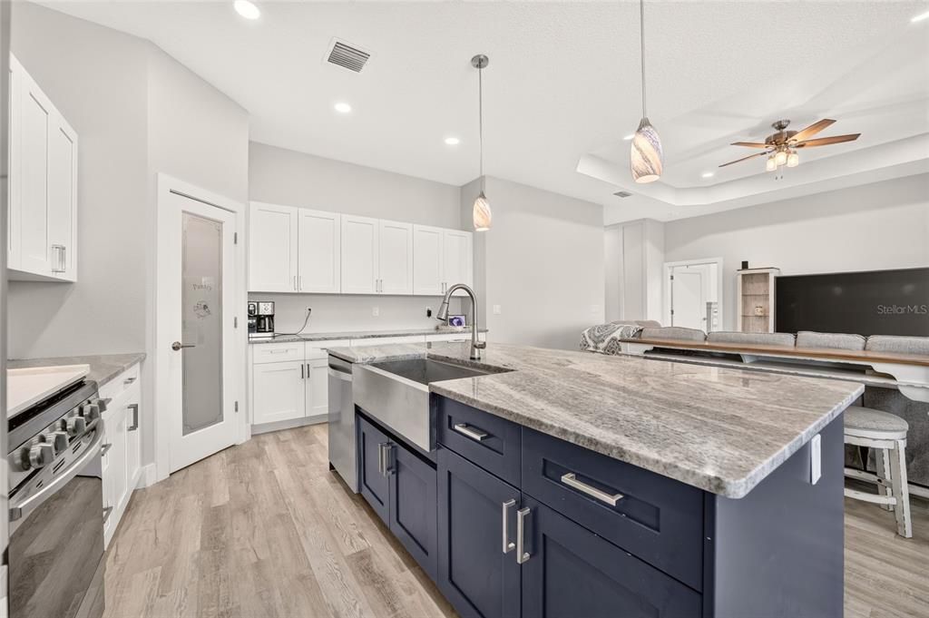For Sale: $659,900 (4 beds, 3 baths, 2779 Square Feet)