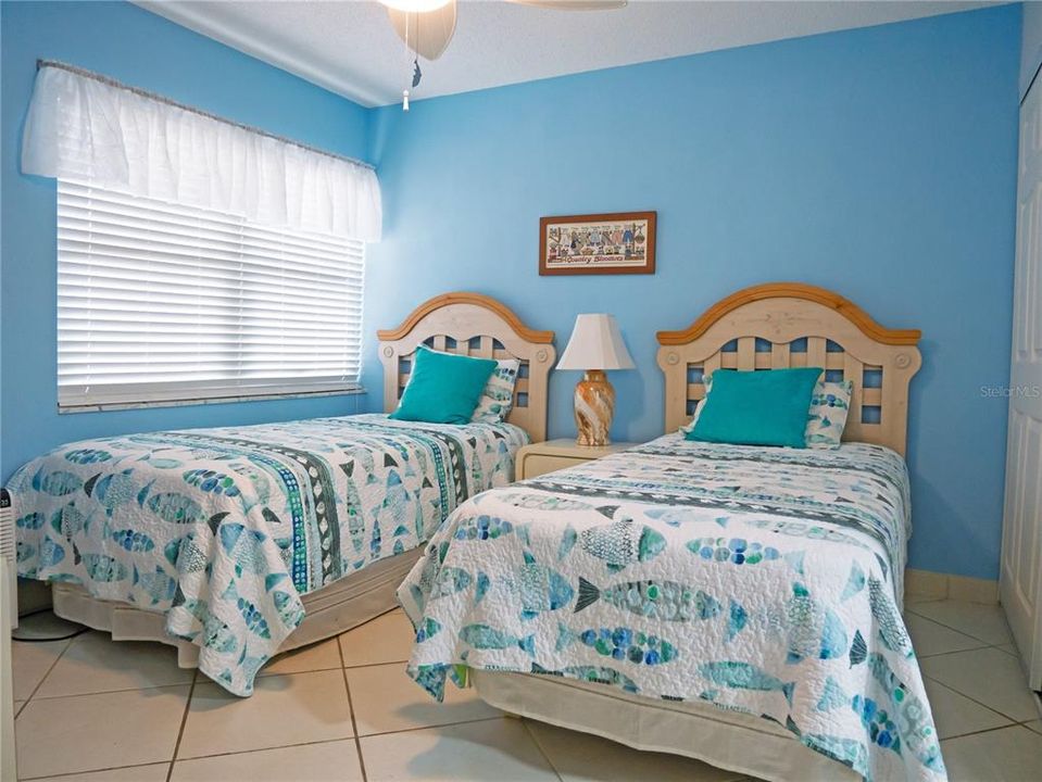For Sale: $179,900 (2 beds, 2 baths, 1045 Square Feet)