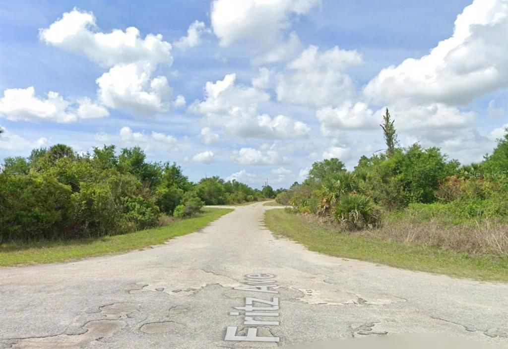 For Sale: $8,900 (0.22 acres)