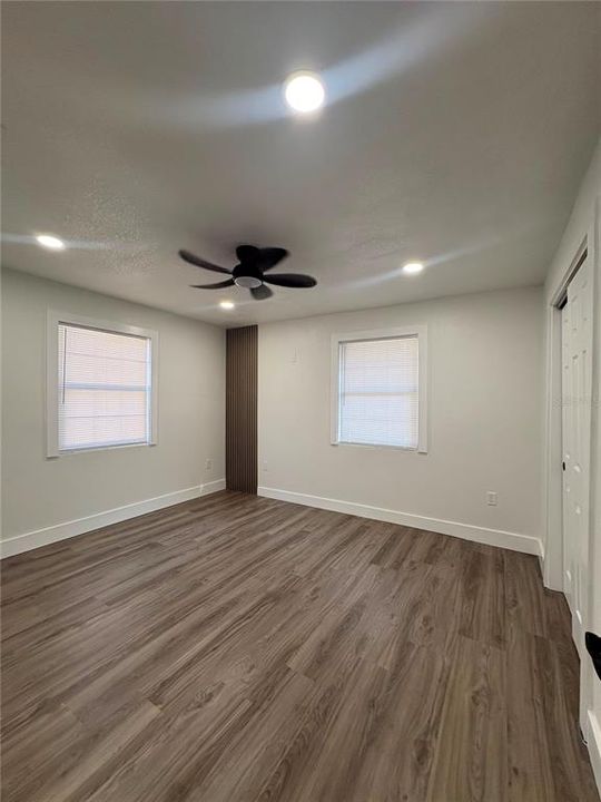For Sale: $360,000 (4 beds, 3 baths, 1404 Square Feet)