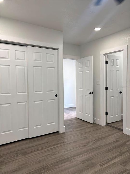 For Sale: $360,000 (4 beds, 3 baths, 1404 Square Feet)