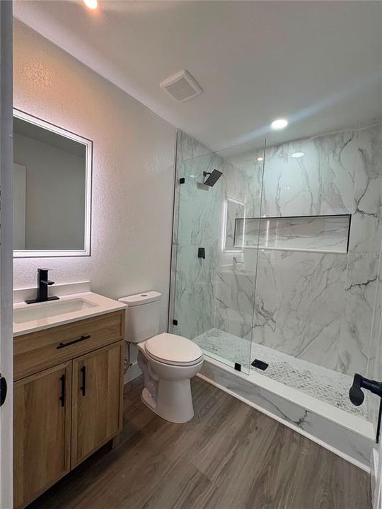 For Sale: $360,000 (4 beds, 3 baths, 1404 Square Feet)