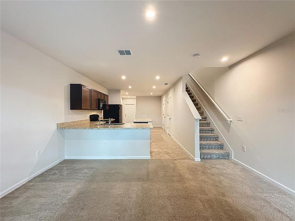 For Rent: $1,750 (3 beds, 2 baths, 1413 Square Feet)