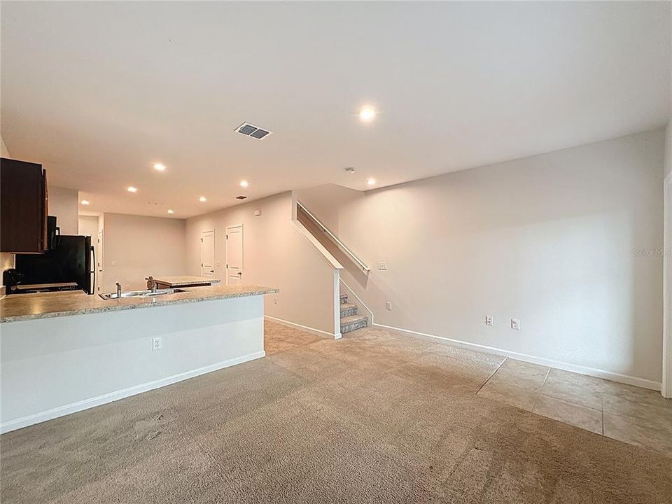 For Rent: $1,750 (3 beds, 2 baths, 1413 Square Feet)