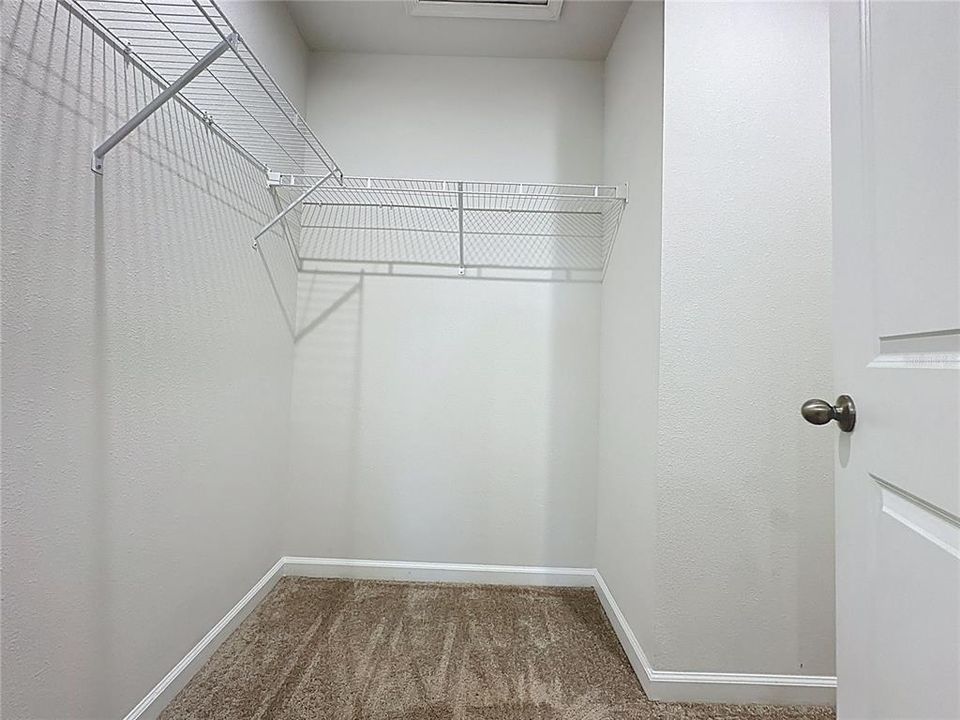For Rent: $1,750 (3 beds, 2 baths, 1413 Square Feet)