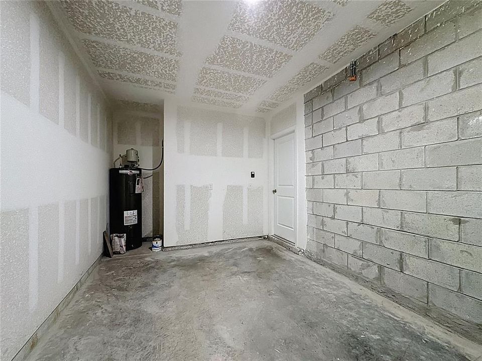 For Rent: $1,750 (3 beds, 2 baths, 1413 Square Feet)