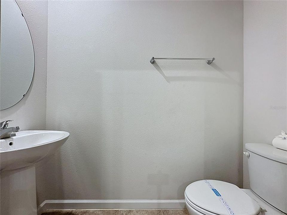 For Rent: $1,750 (3 beds, 2 baths, 1413 Square Feet)