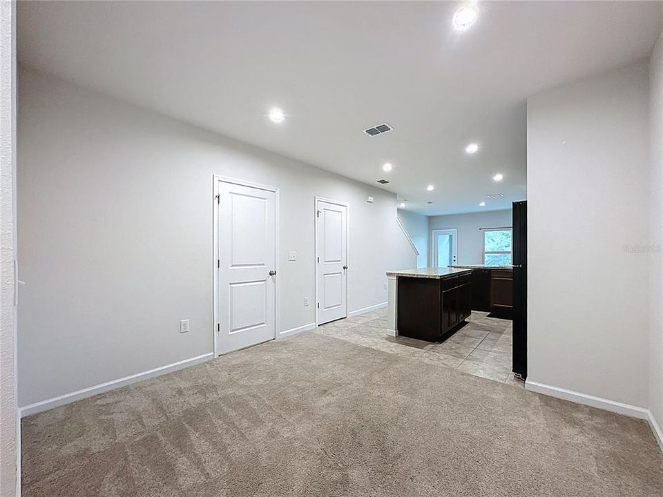For Rent: $1,750 (3 beds, 2 baths, 1413 Square Feet)