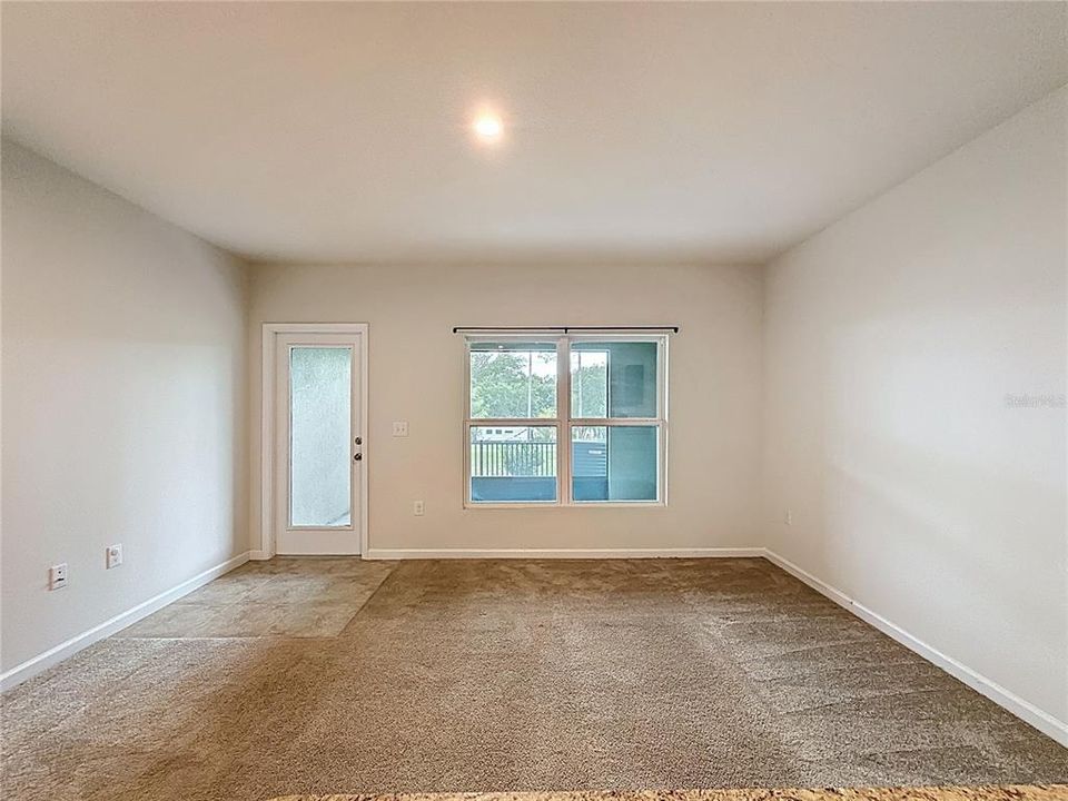 For Rent: $1,750 (3 beds, 2 baths, 1413 Square Feet)