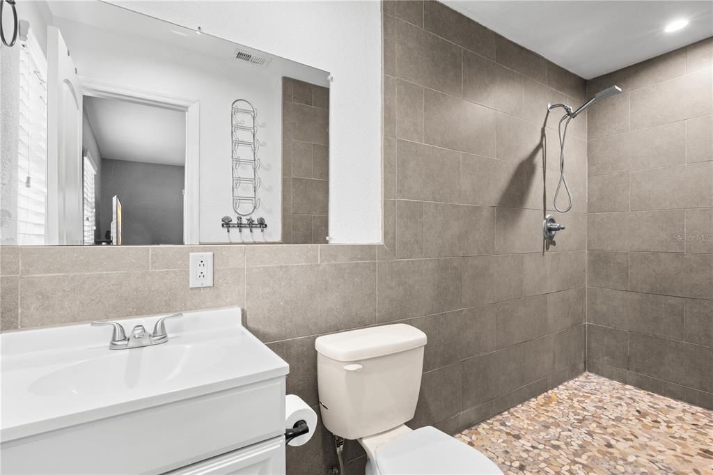 En Venta: $479,000 (3 camas, 2 baños, 1194 Pies cuadrados)