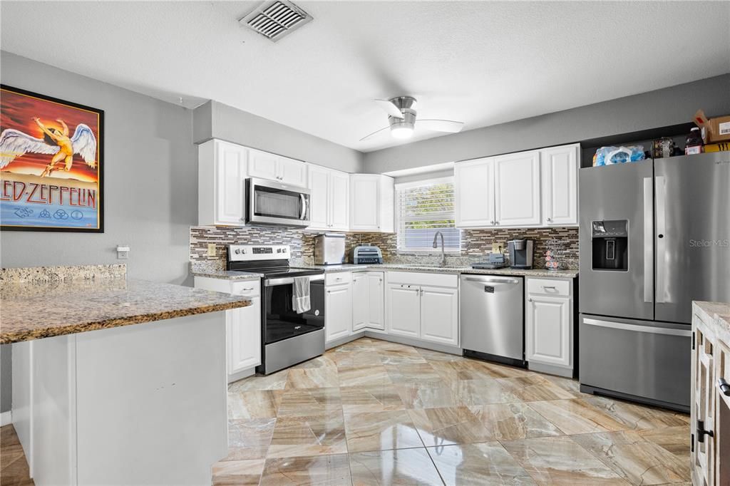 En Venta: $479,000 (3 camas, 2 baños, 1194 Pies cuadrados)