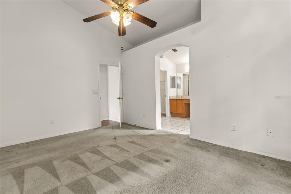 For Sale: $349,900 (3 beds, 2 baths, 1481 Square Feet)