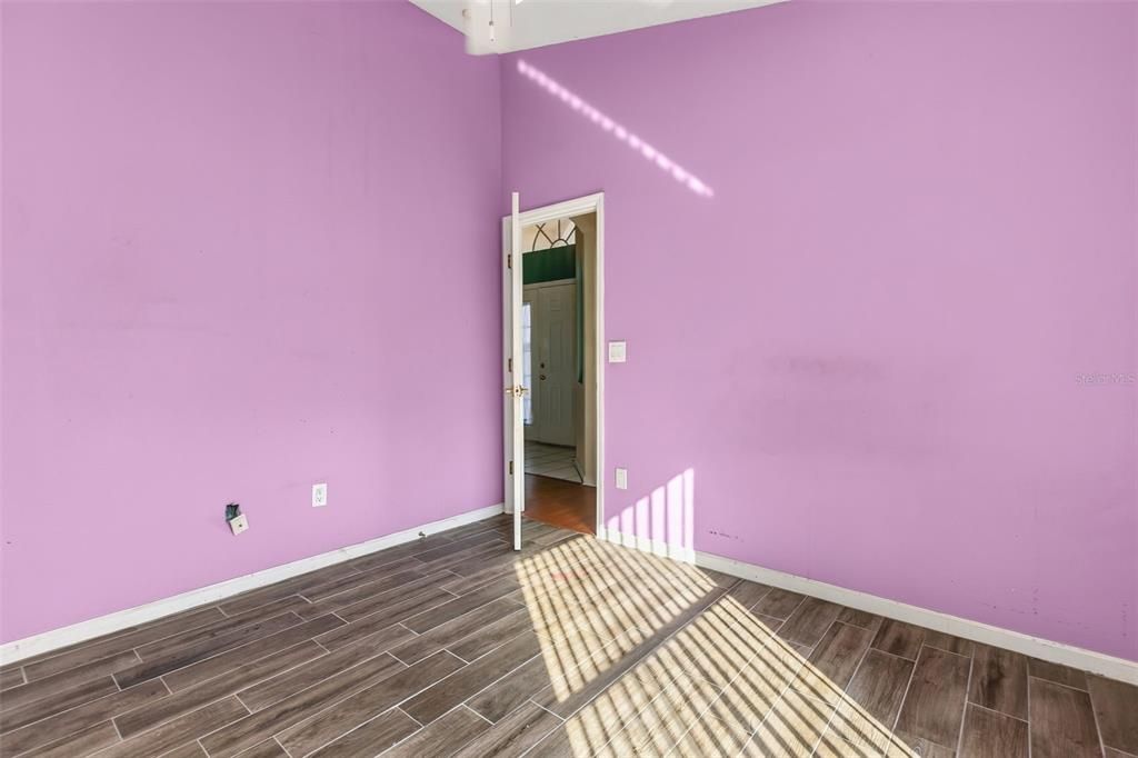 For Sale: $349,900 (3 beds, 2 baths, 1481 Square Feet)